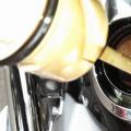 Последиците от преливане на масло в двигателя на автомобил - какво ще се случи и как да поправите ситуацията Ако налеете масло в двигателя над нивото